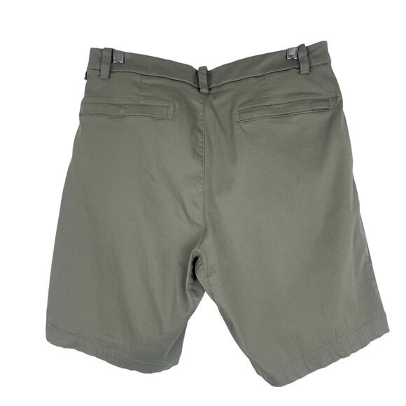 Lululemon Chino Shorts Green Size 31 GUC - Picture 3 of 5